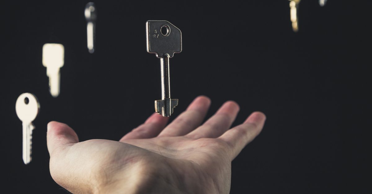 key maker professional — Hueytown Locksmiths