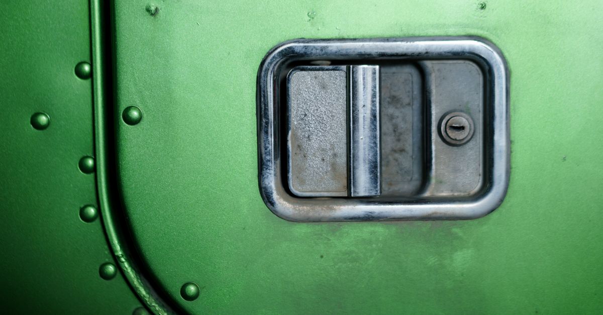 front door lock key — Hueytown Locksmiths