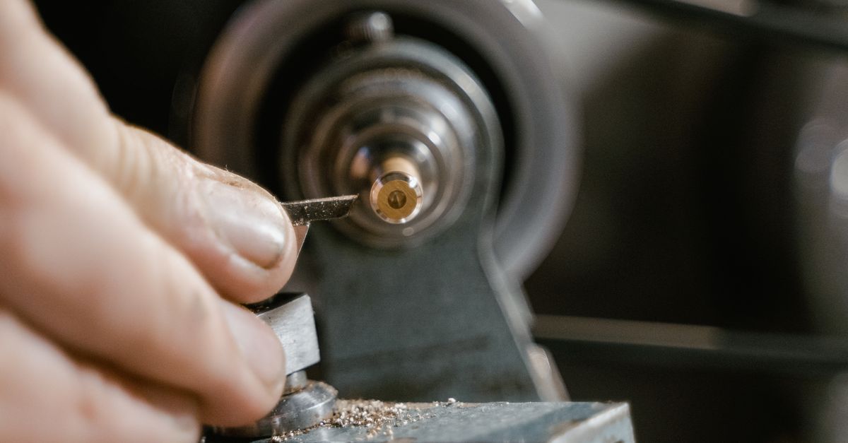 car key cutting machine — Hueytown Locksmiths
